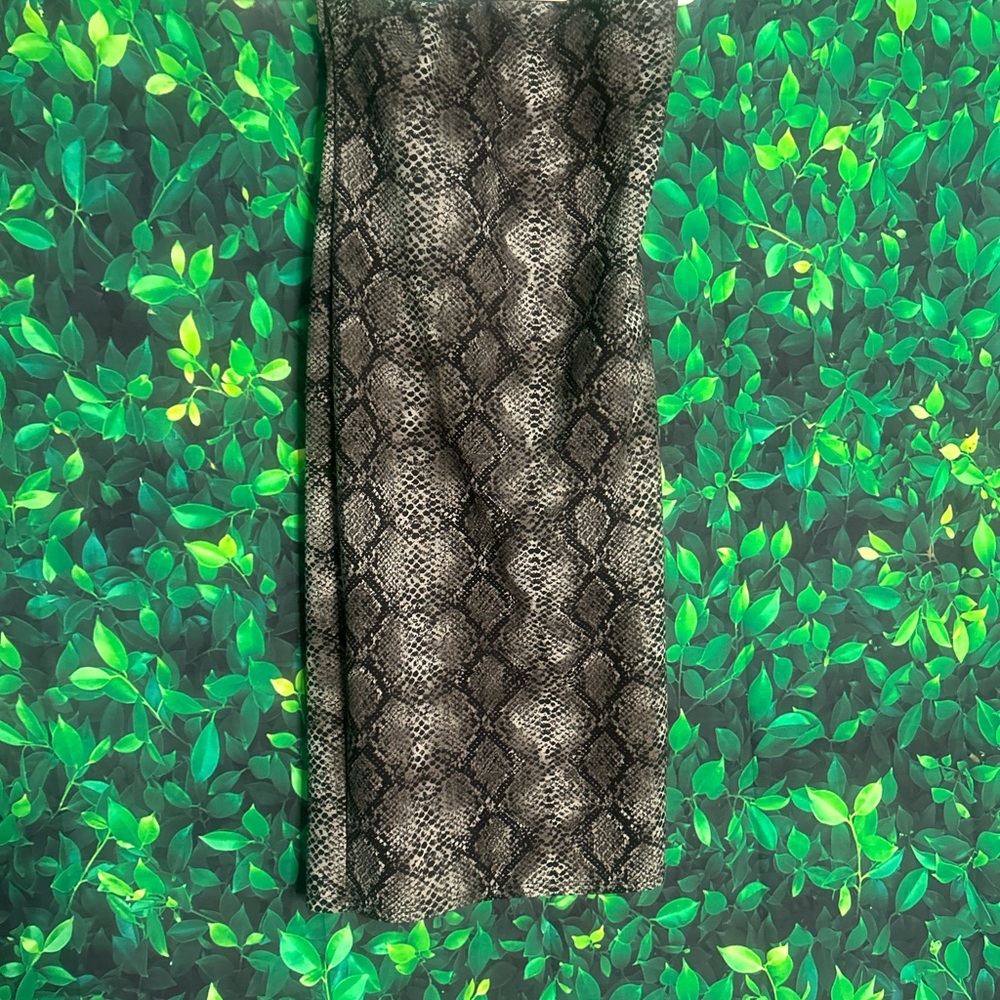 Reptile Habitat Decor - Black and Gray